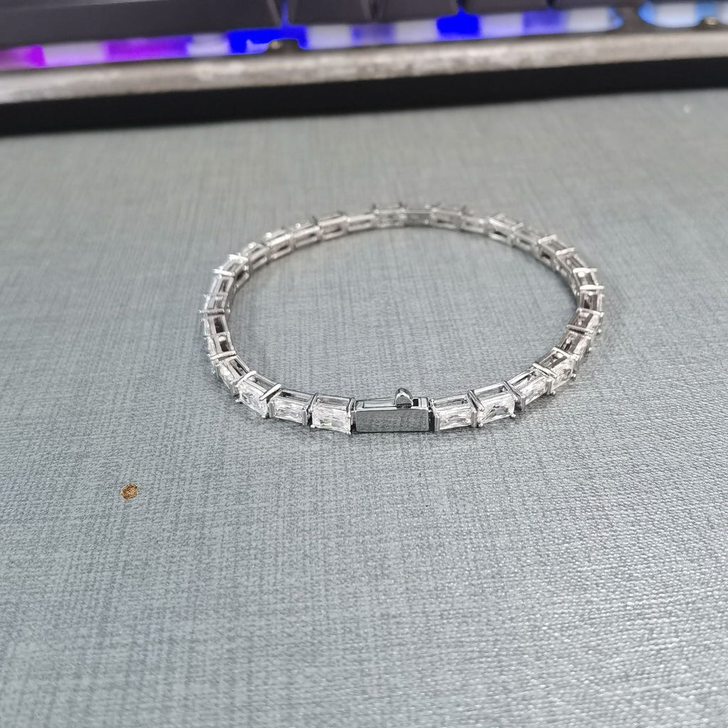 Emerald Viper Bracelet